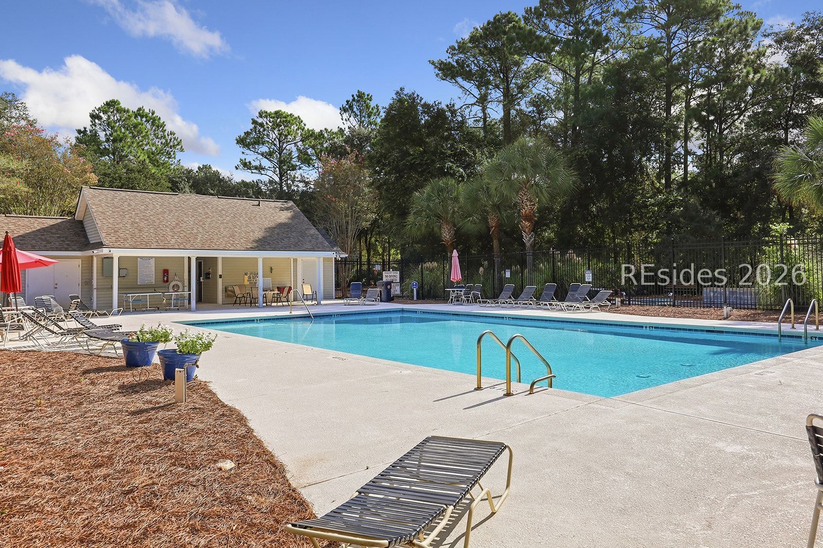 1 Lake Linden Court