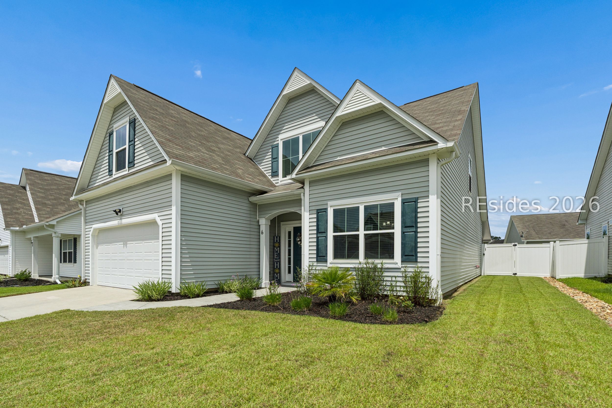 6 Benton Circle