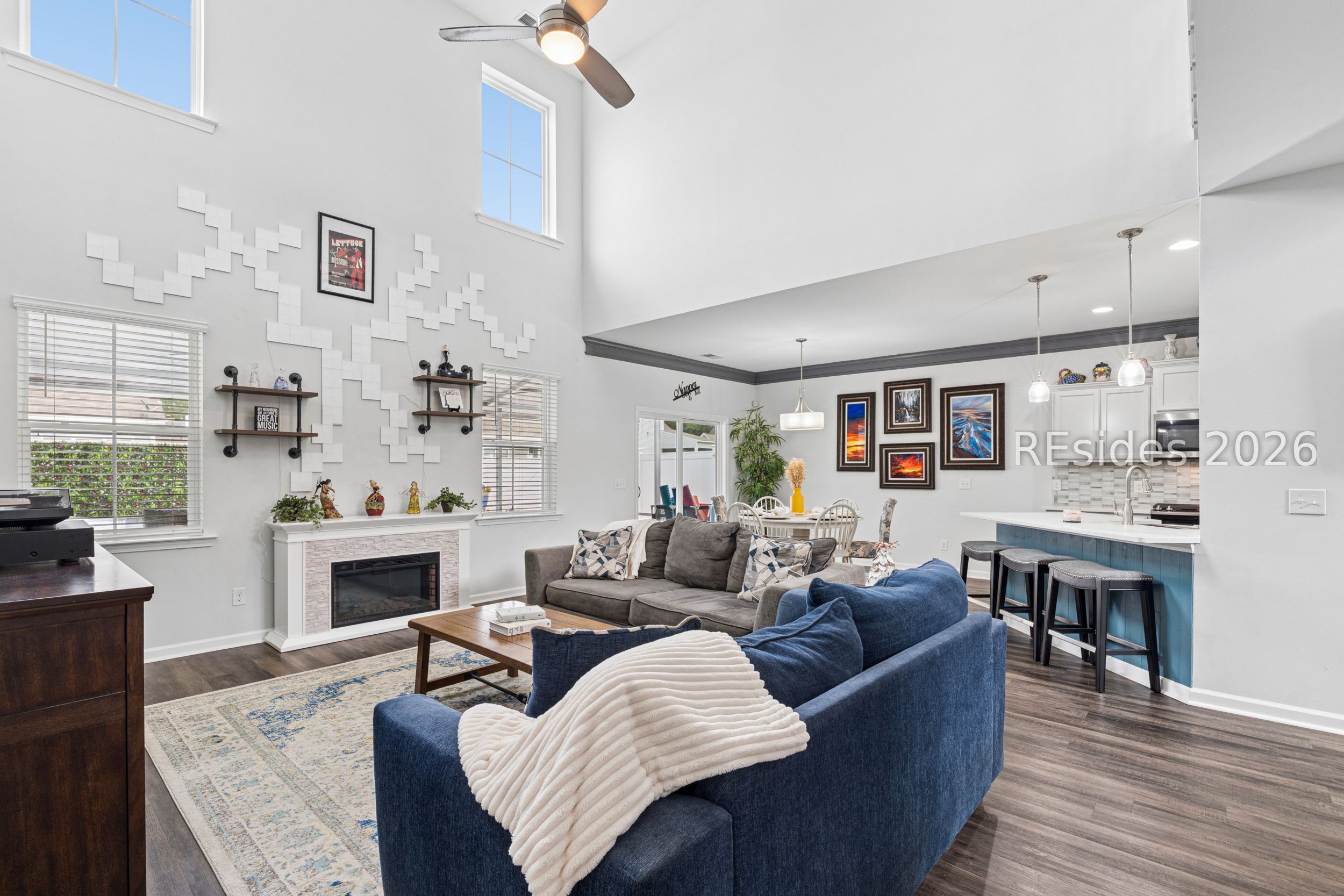 6 Benton Circle
