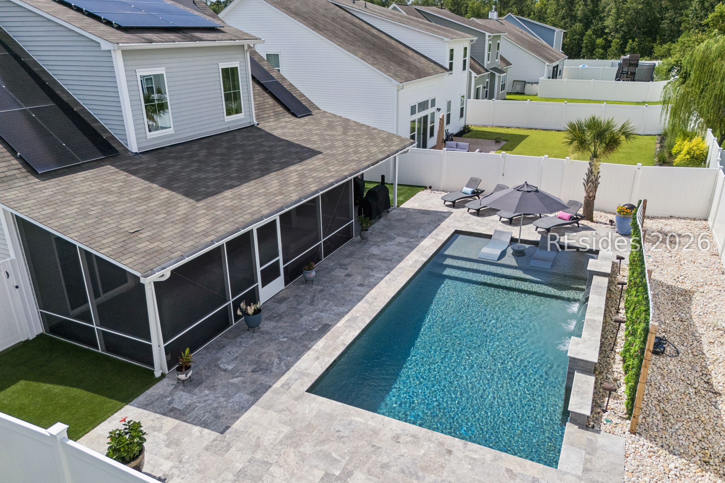 6 Benton Circle