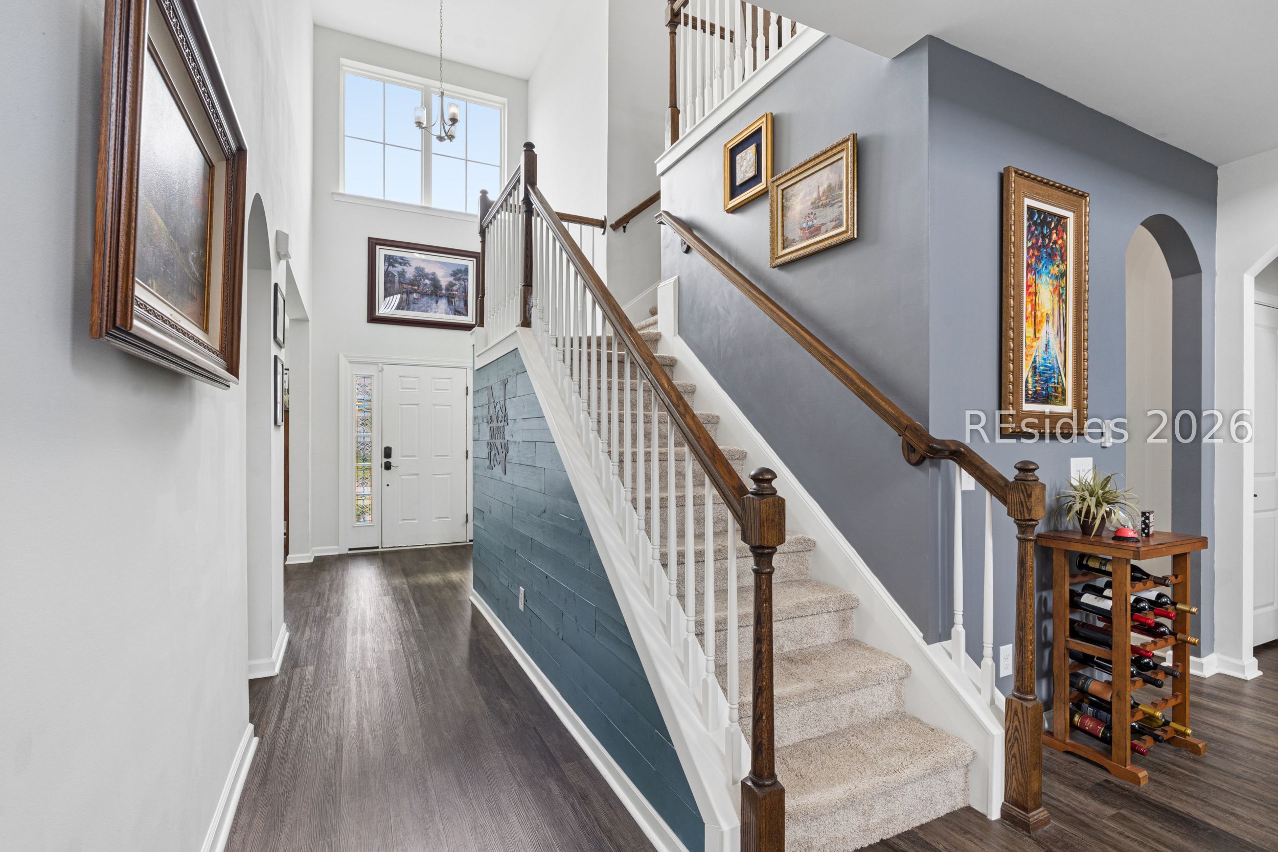 6 Benton Circle