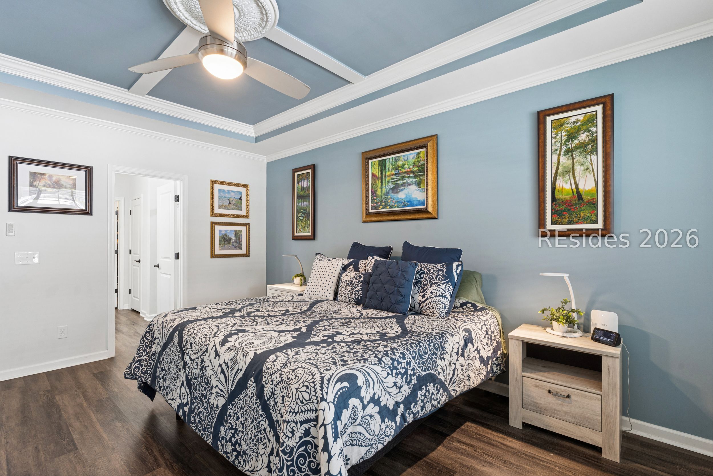 6 Benton Circle