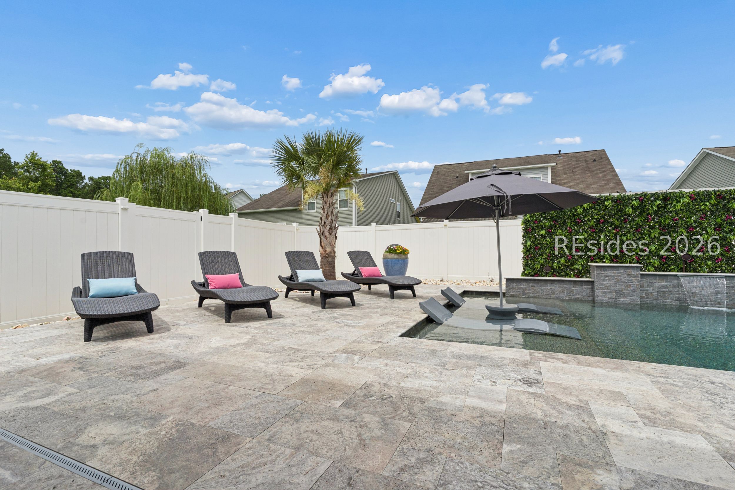 6 Benton Circle