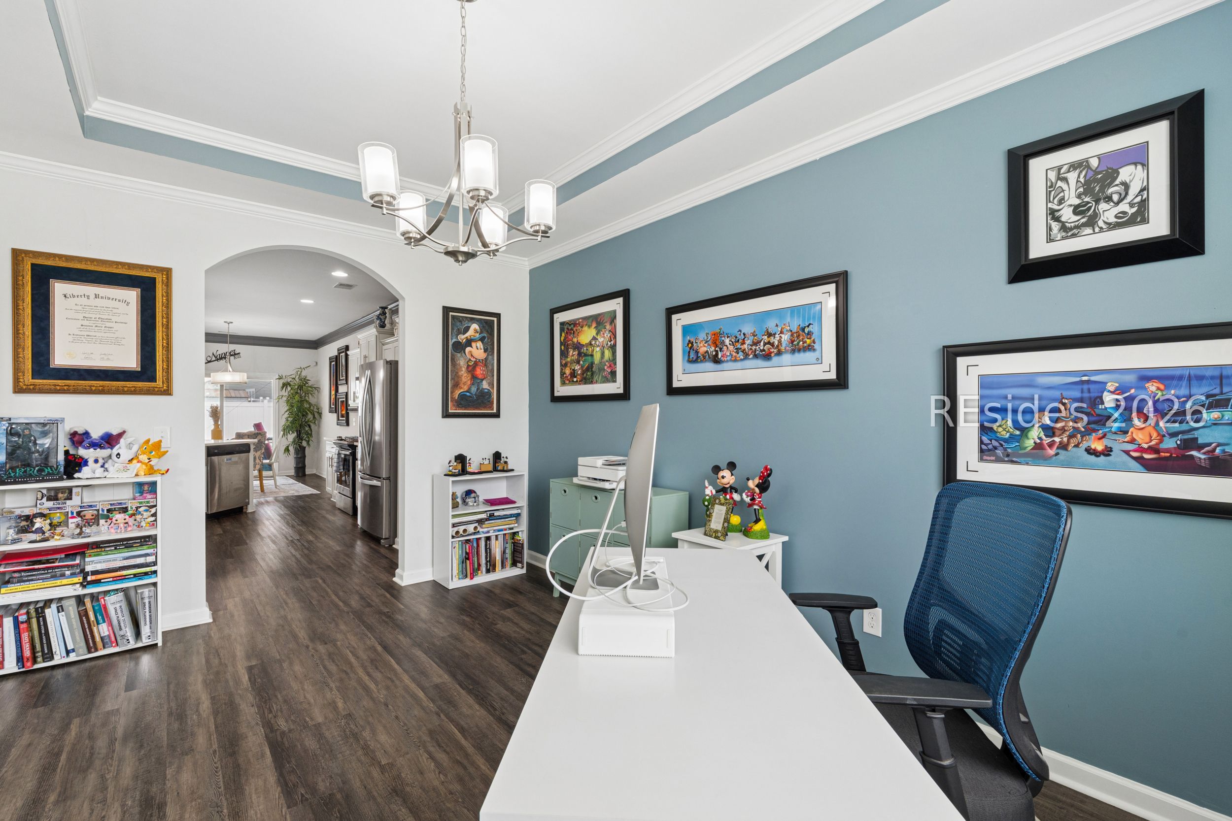 6 Benton Circle