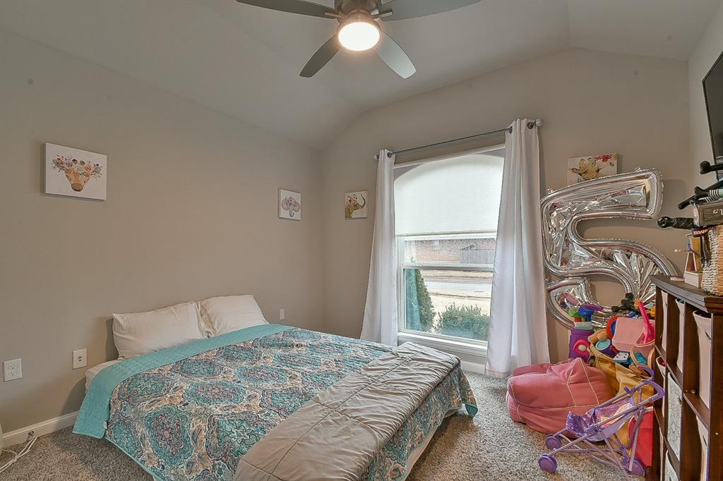 4805 Apatite Bluff Drive