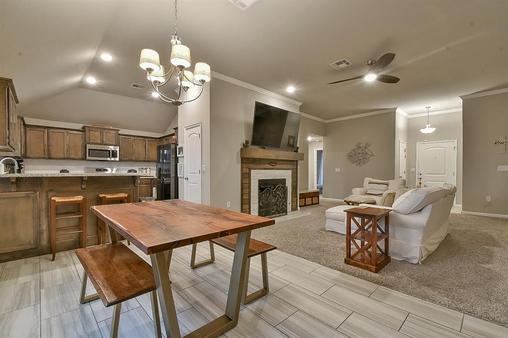 4805 Apatite Bluff Drive