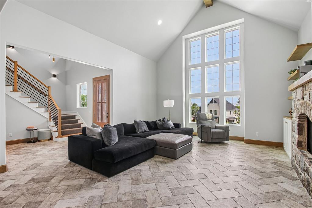 3387 Red Ridge Drive
