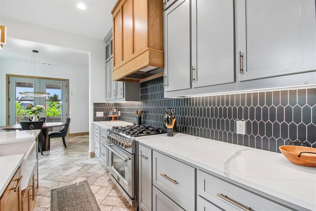 3387 Red Ridge Drive