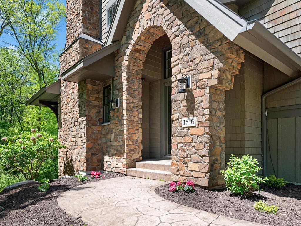 1516 Brightwood Drive