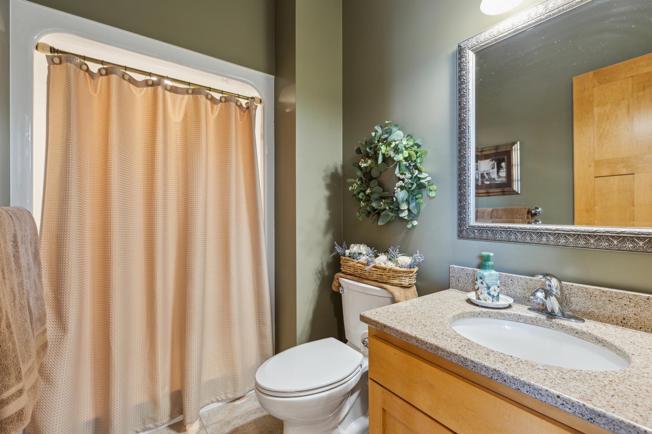 2250 Lancaster Avenue NE