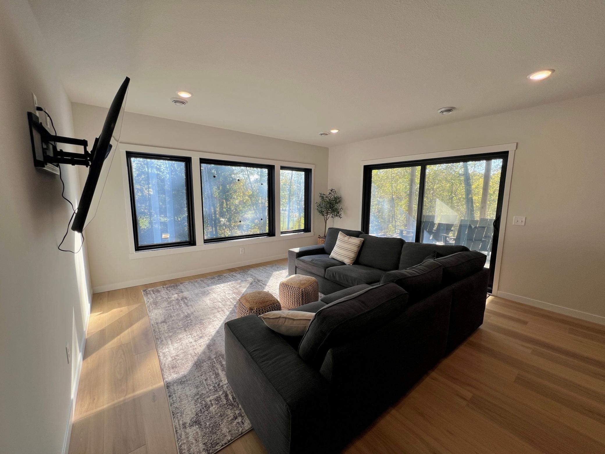 5529 Little Walnut Lane