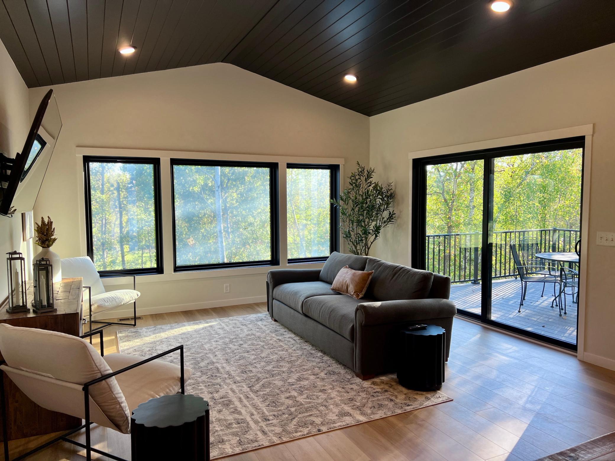 5529 Little Walnut Lane