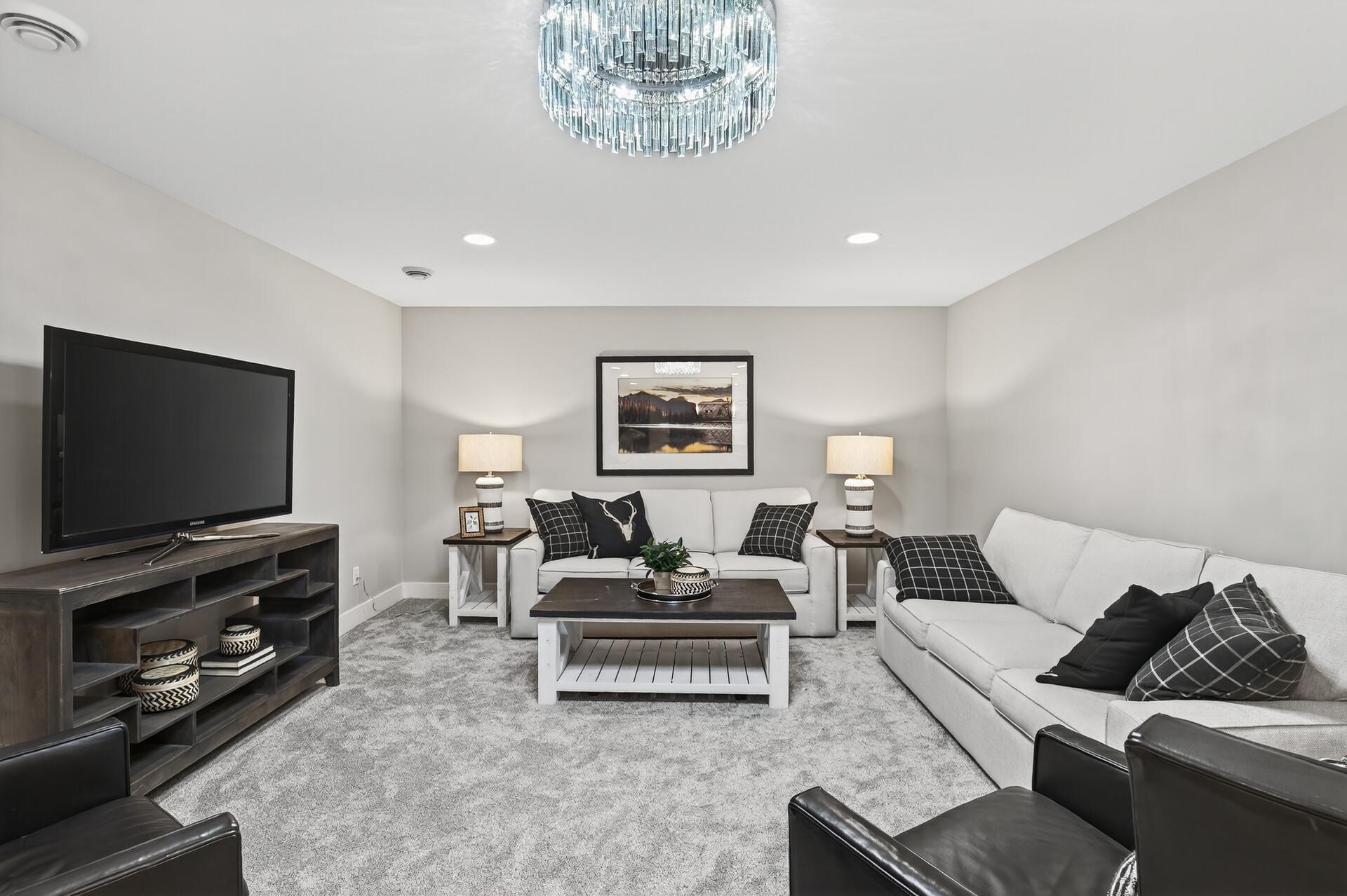 5319 Glenwood Avenue