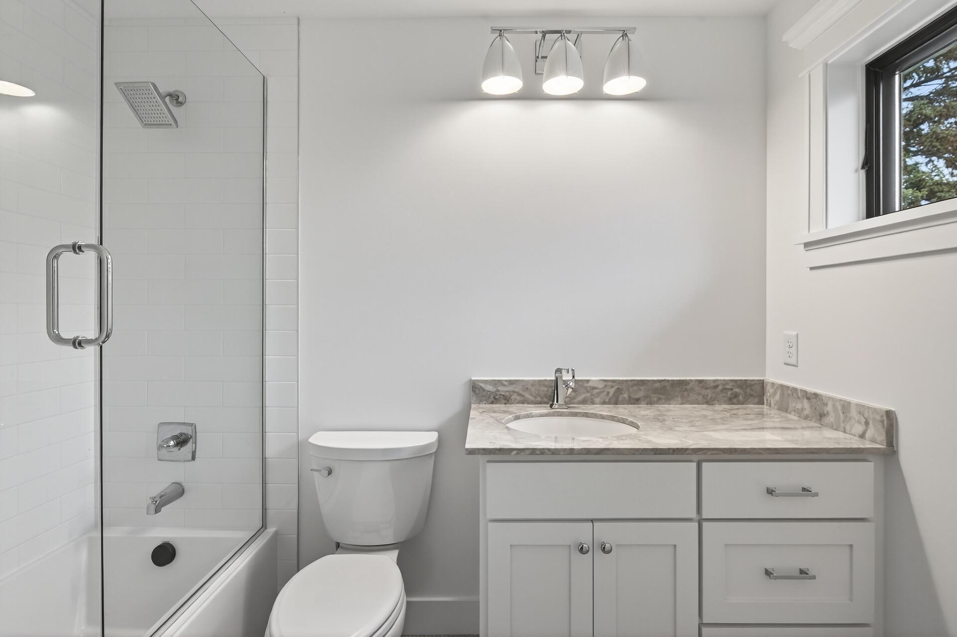 5319 Glenwood Avenue