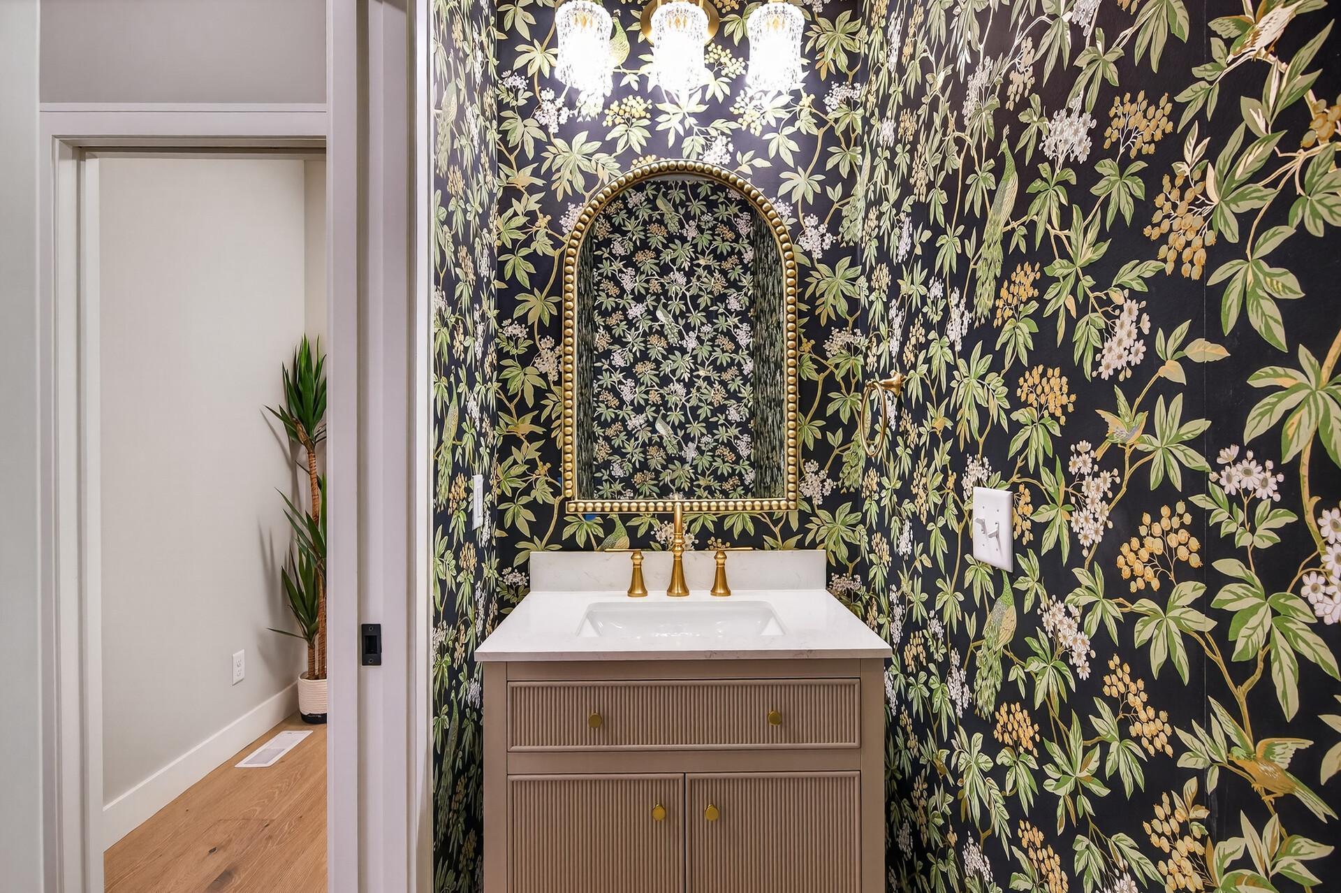 5319 Glenwood Avenue