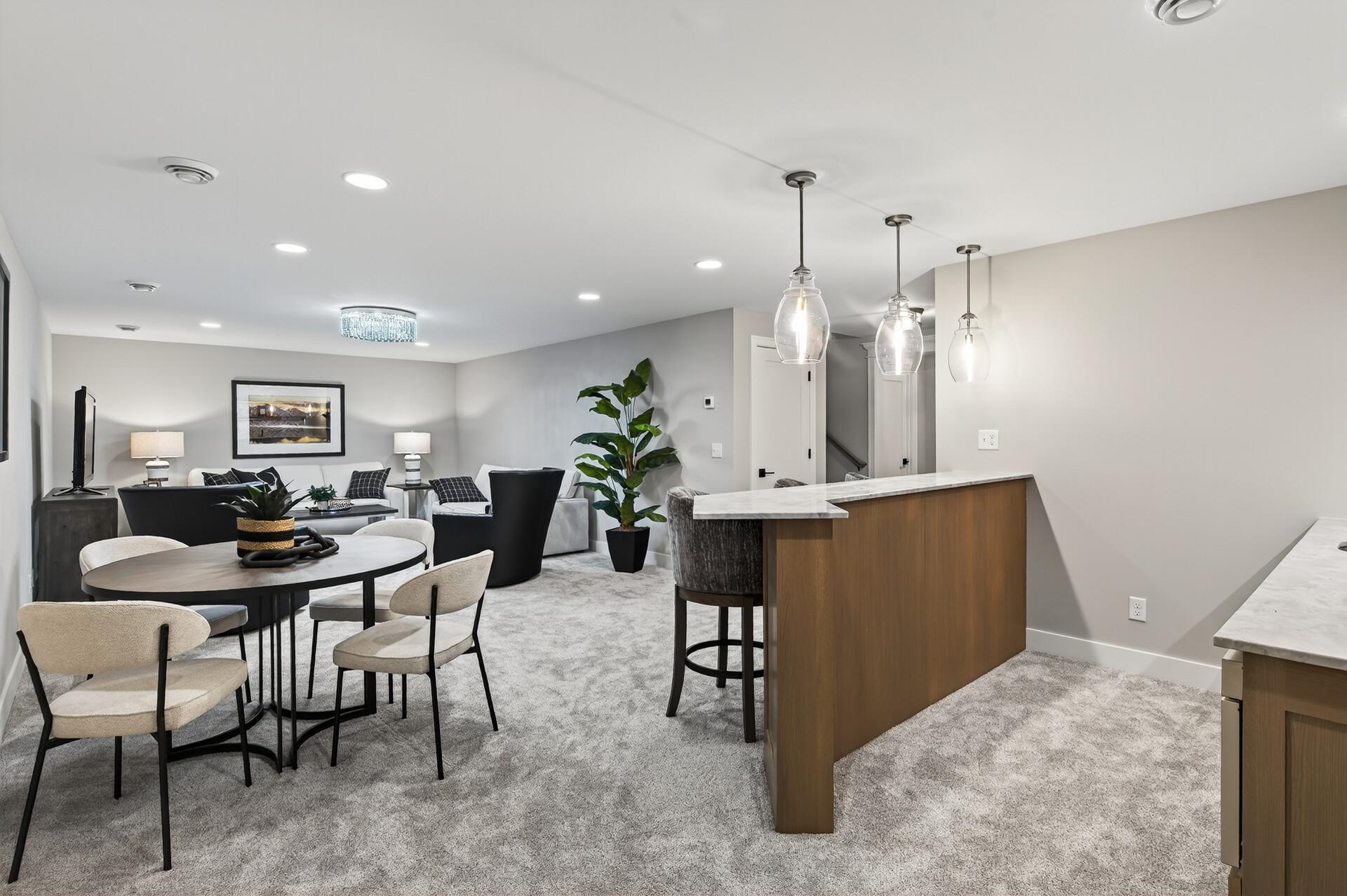 5319 Glenwood Avenue