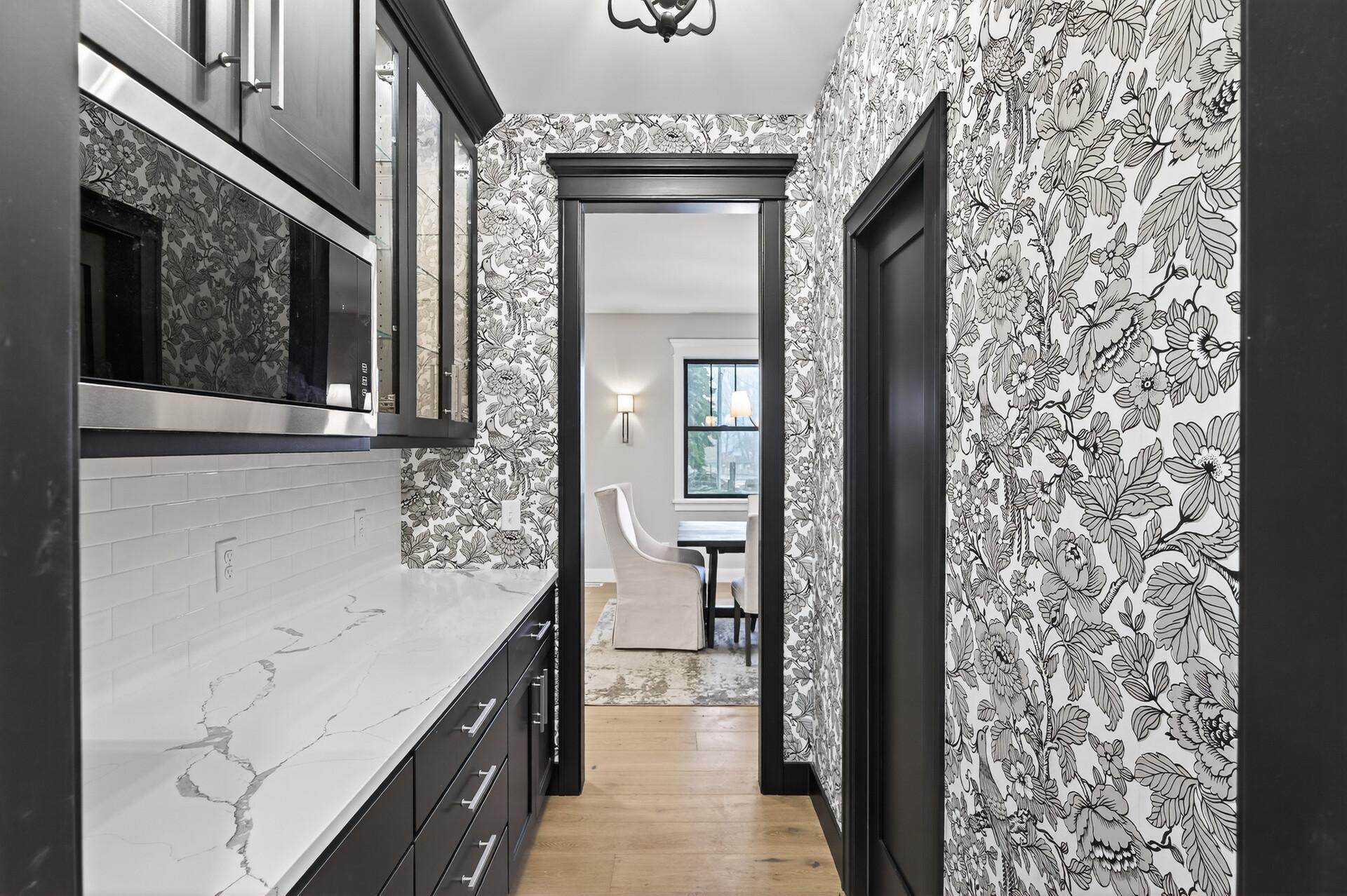 5319 Glenwood Avenue