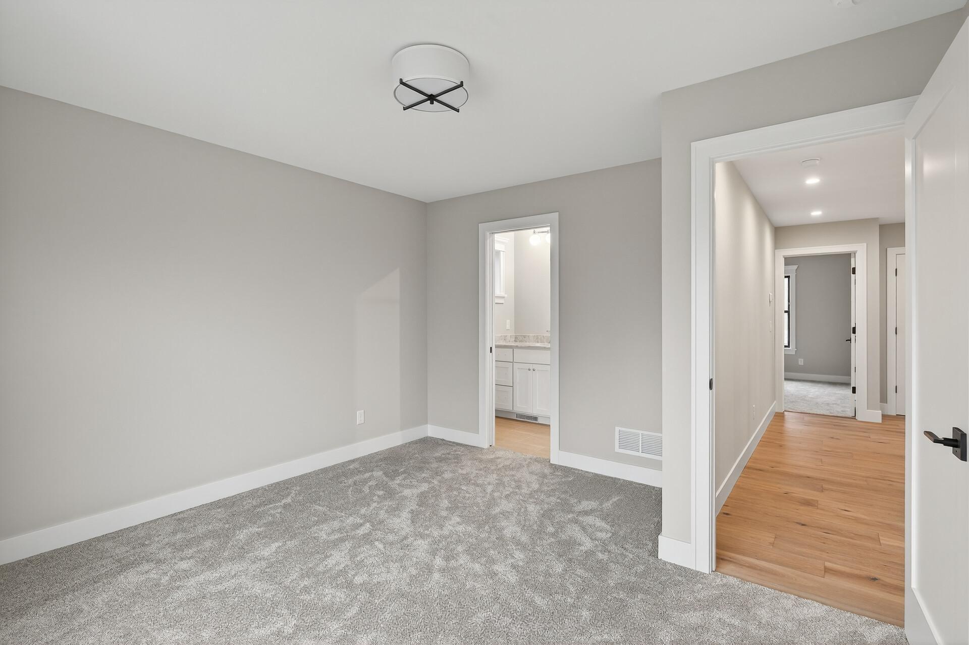 5319 Glenwood Avenue