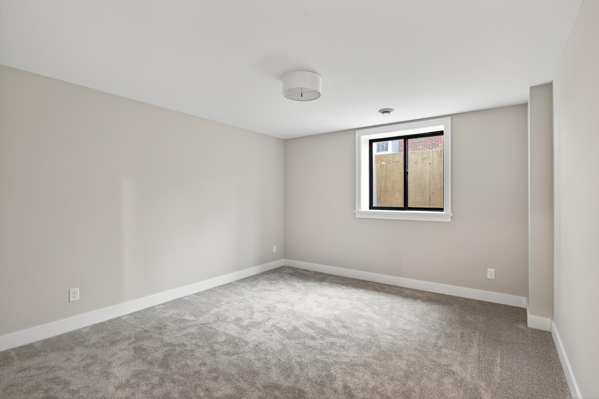 5319 Glenwood Avenue