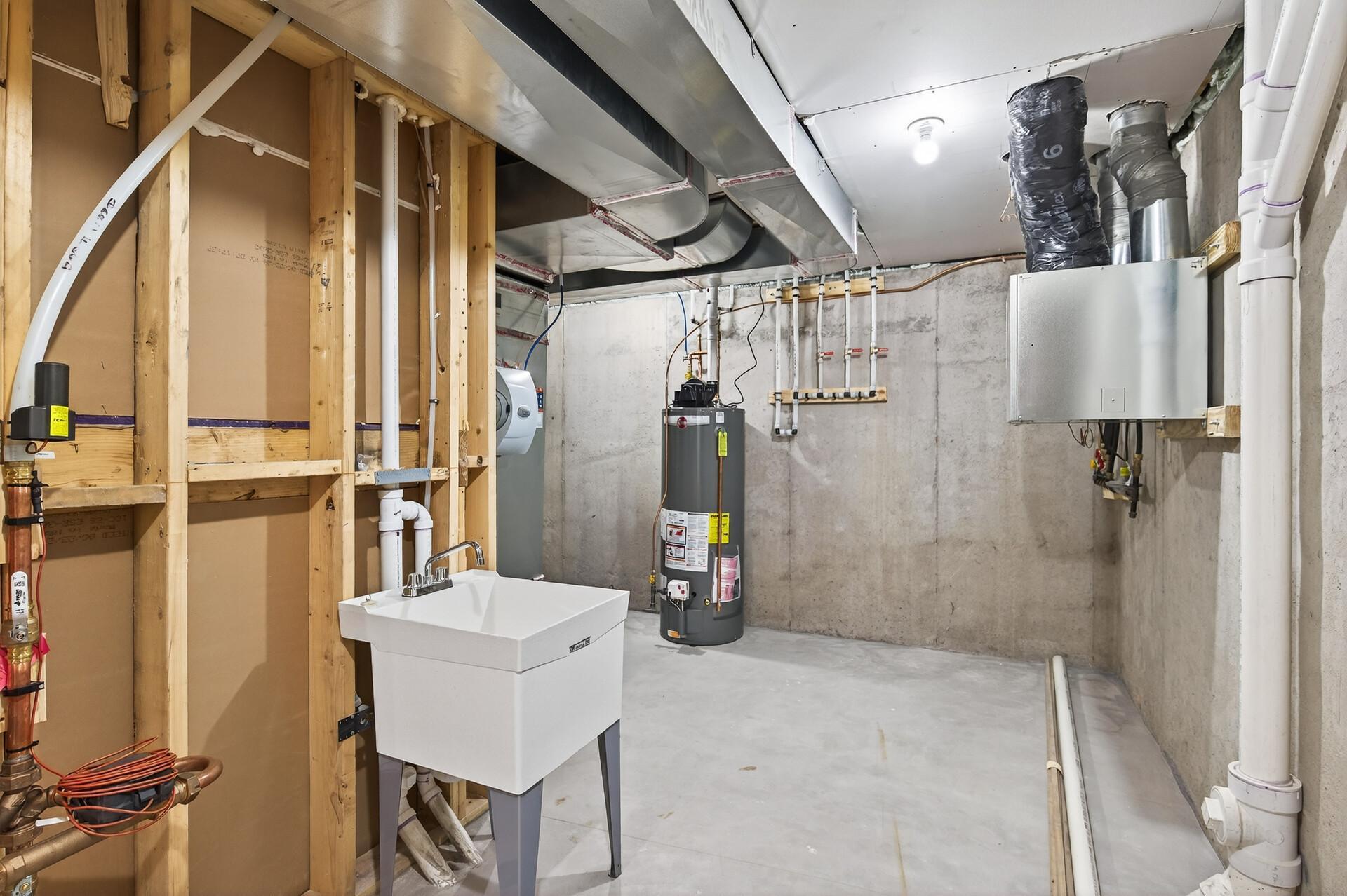 5319 Glenwood Avenue