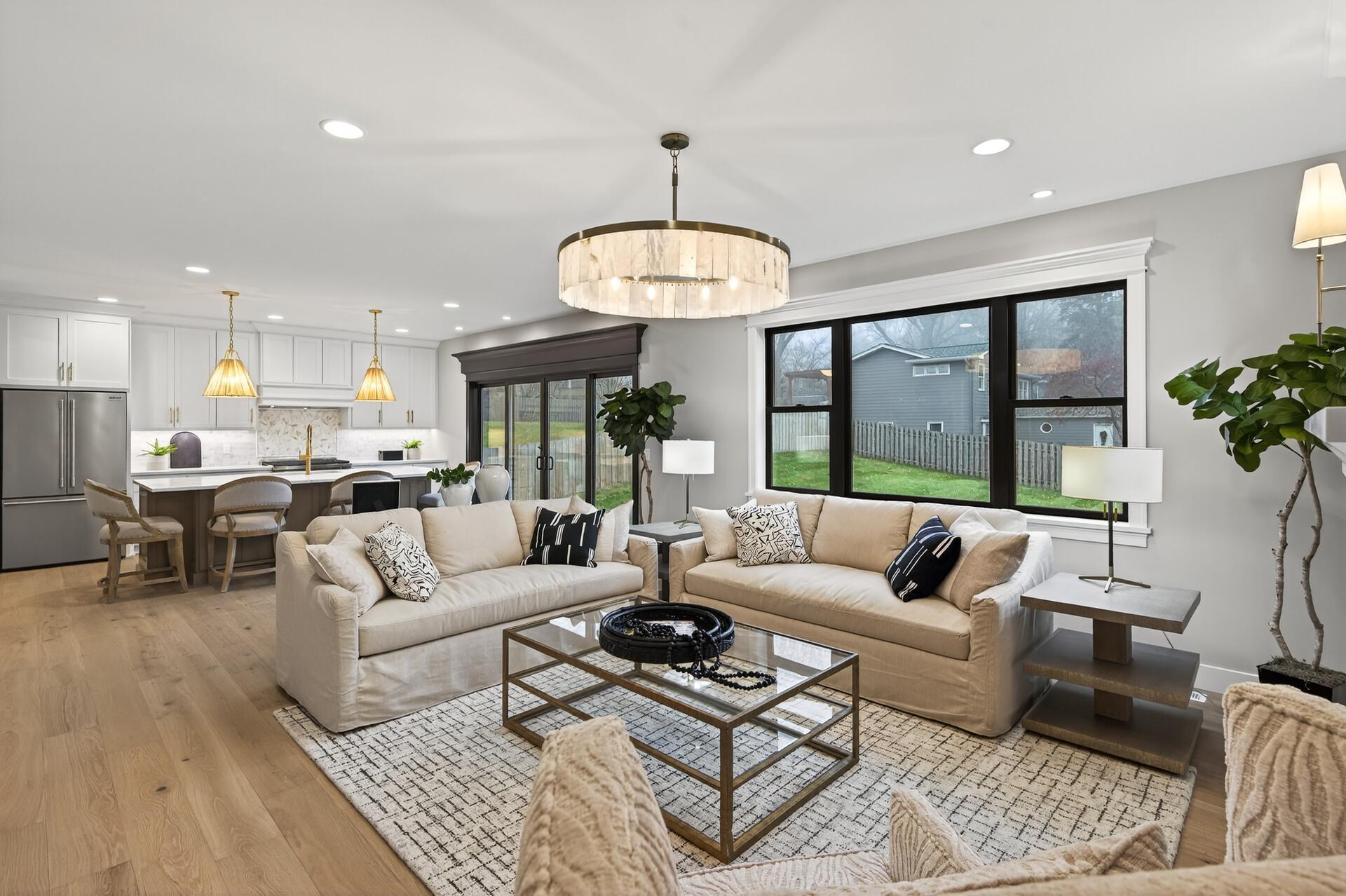 5319 Glenwood Avenue