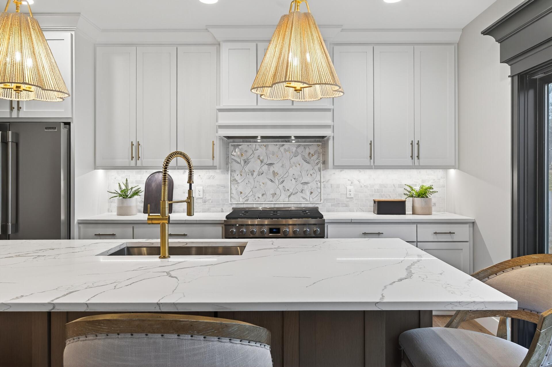 5319 Glenwood Avenue