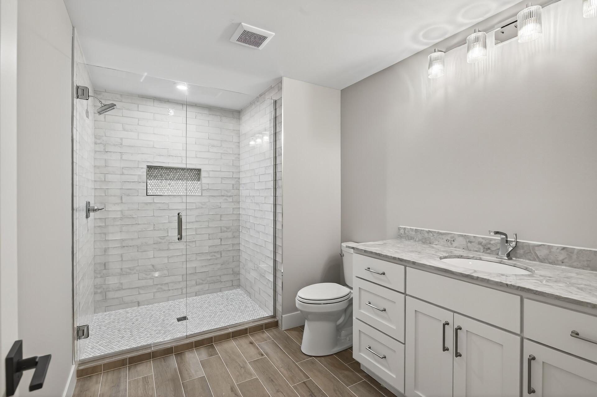 5319 Glenwood Avenue