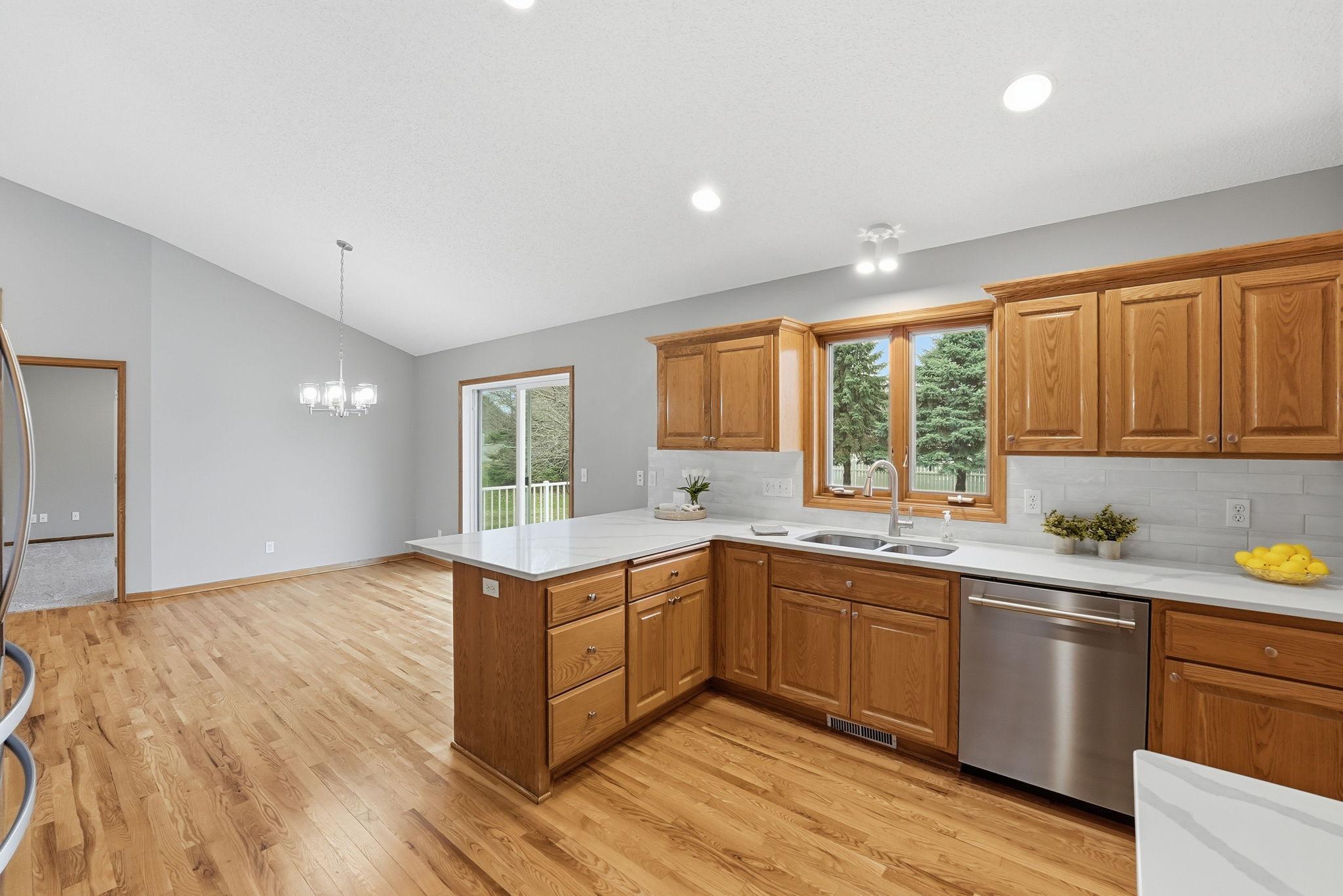 801 Maplewood Avenue