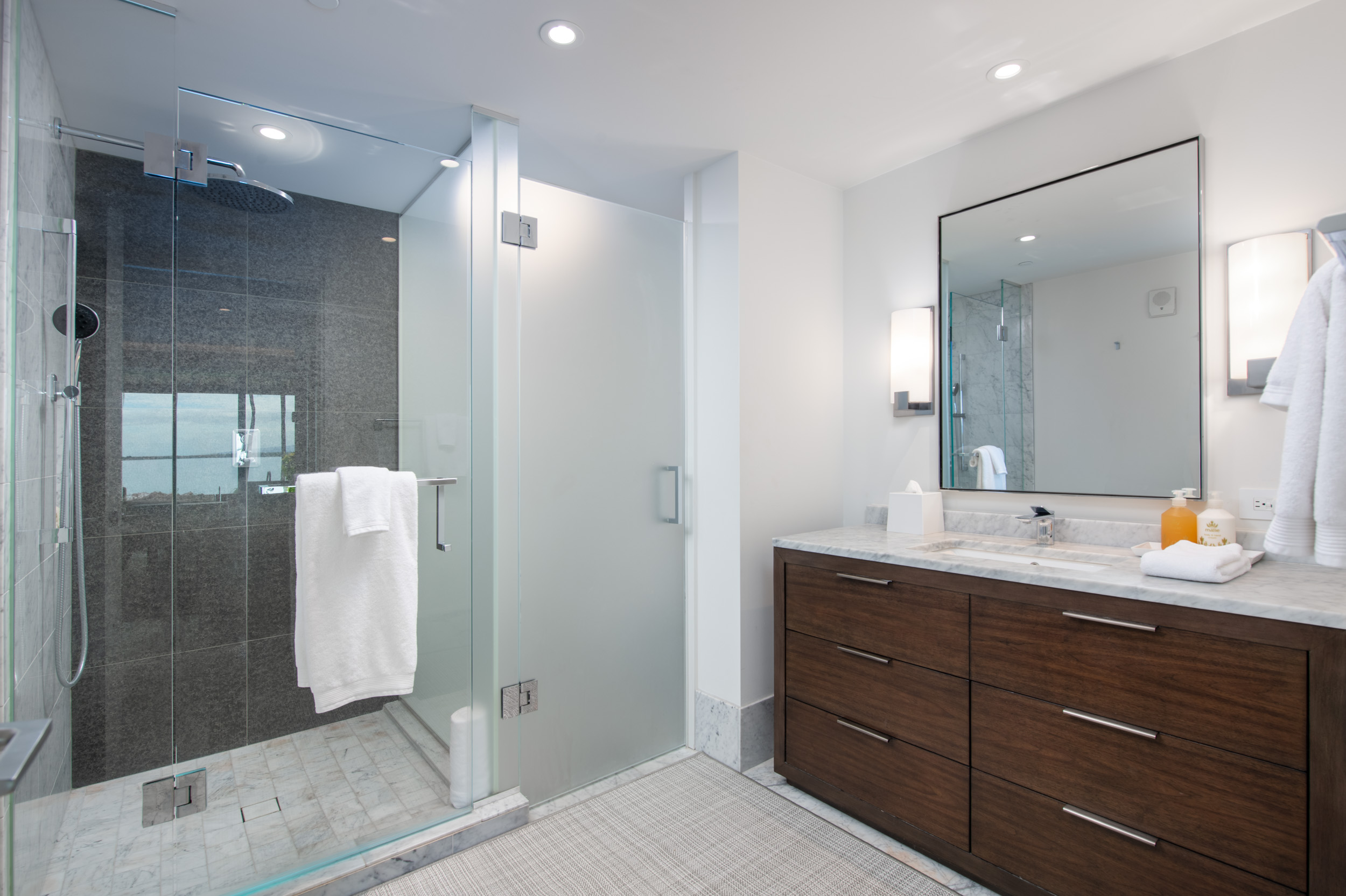 66-84 KAUNAOA DR B15