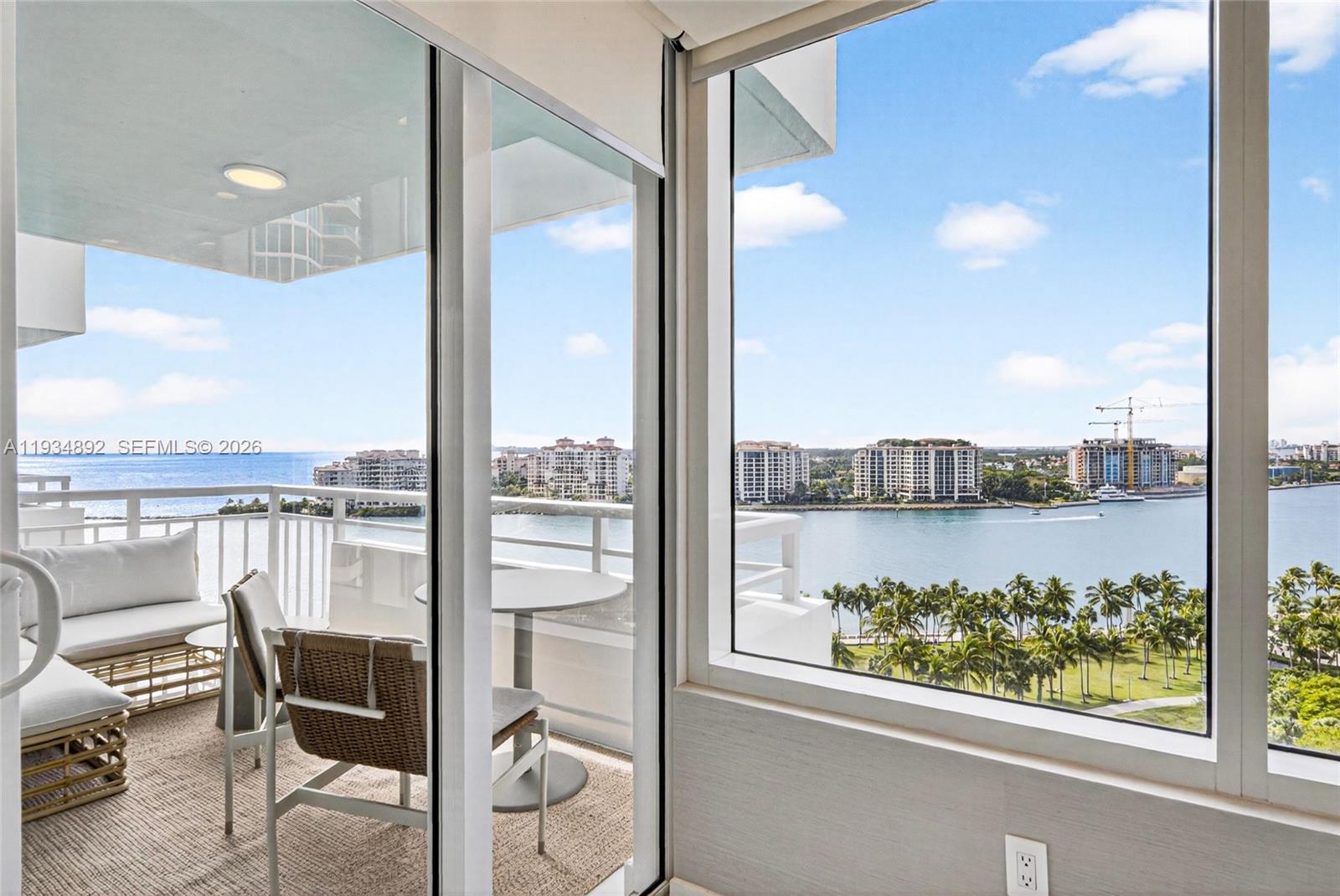 400 S Pointe Dr # 1501