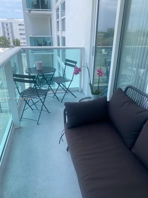 1035 West Ave # 502
