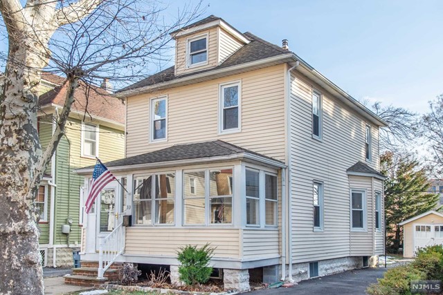 33 Edgewood Road