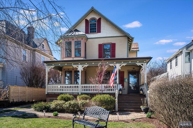 674 Valley Road