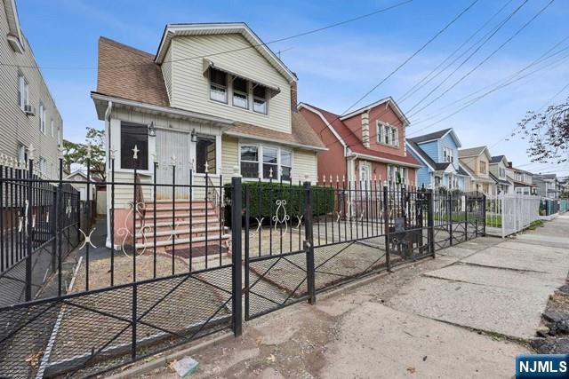 369 N 11th Street
