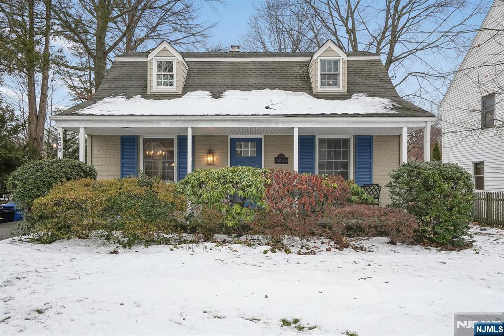 16-09 Split Rock Road