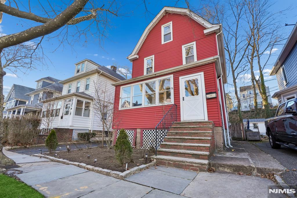 32 Edgewood Road