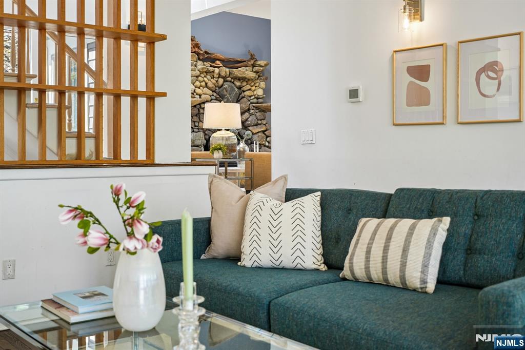 54 Upper High Crest Drive