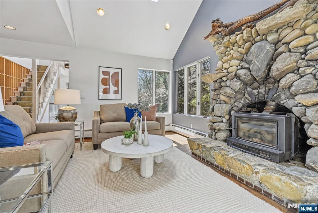 54 Upper High Crest Drive