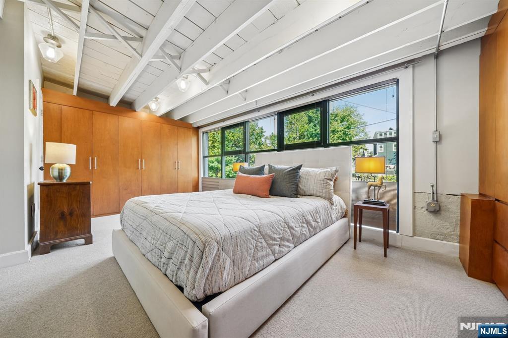 51 Greenwood Avenue 1