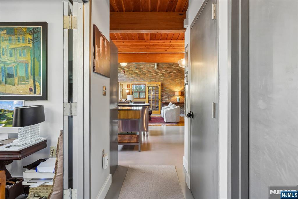 51 Greenwood Avenue 1