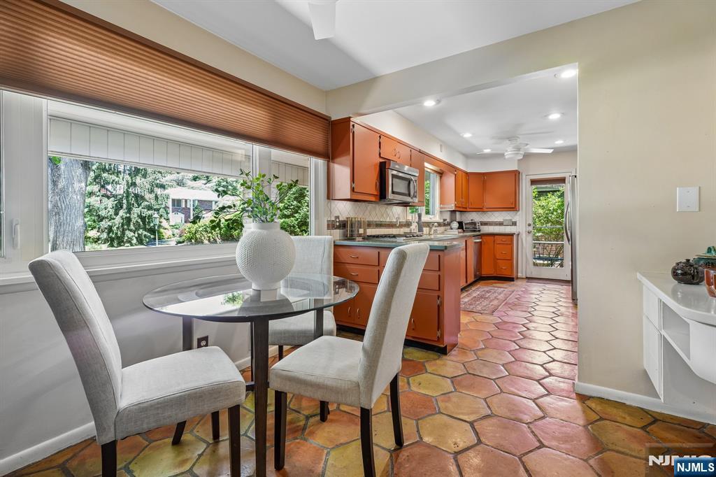170 Northwoods Drive