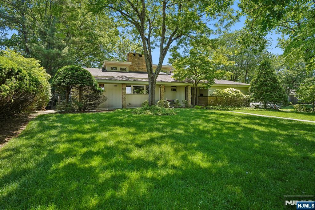 170 Northwoods Drive