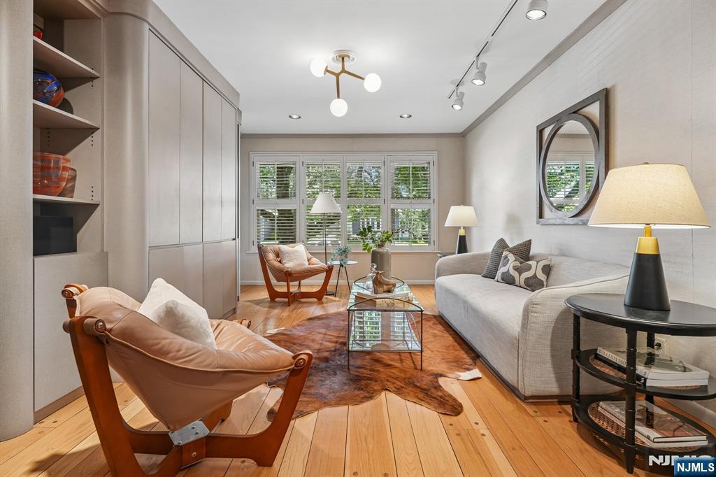 170 Northwoods Drive