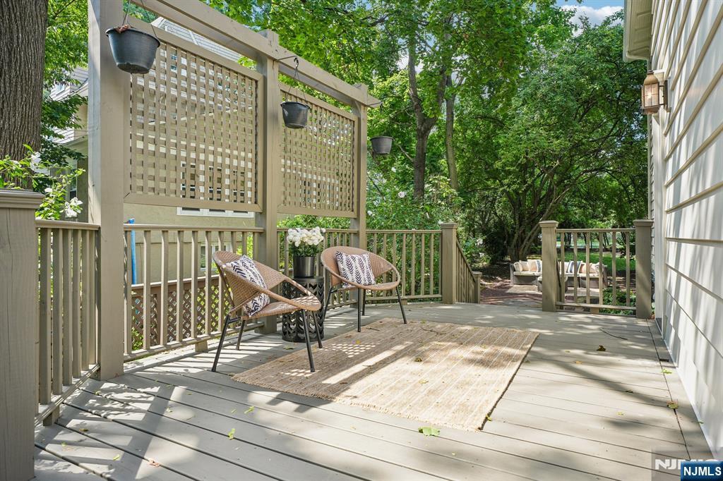 150 Gordonhurst Avenue