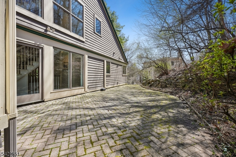 54 Upper High Crest Drive