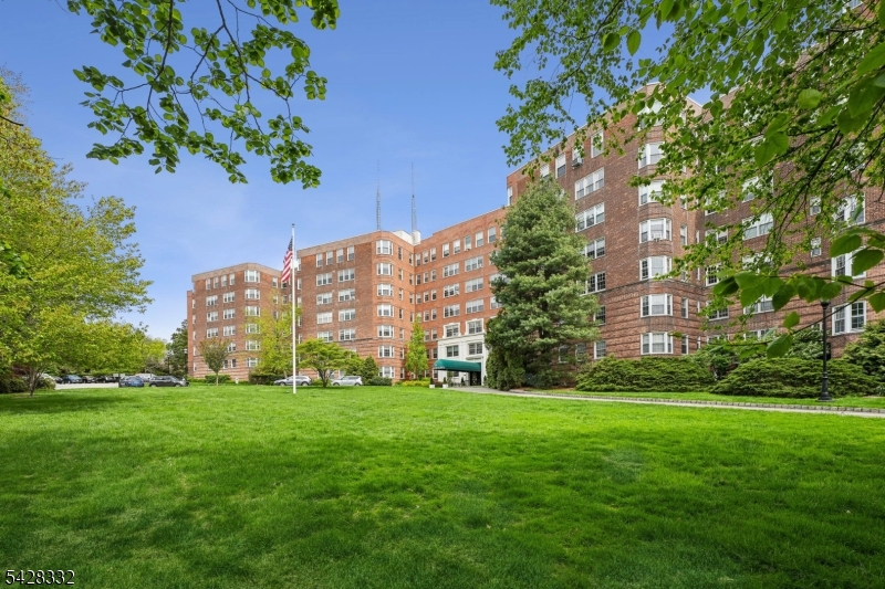10 Crestmont Rd 5J 5J