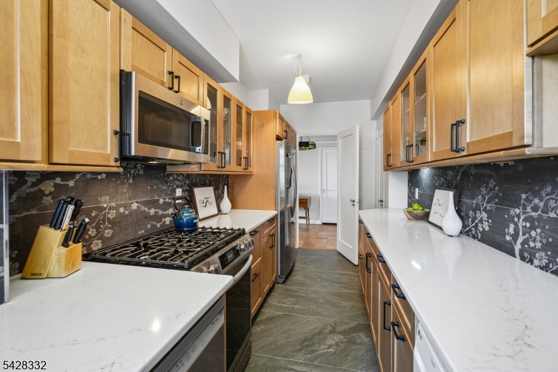 10 Crestmont Rd 5J 5J