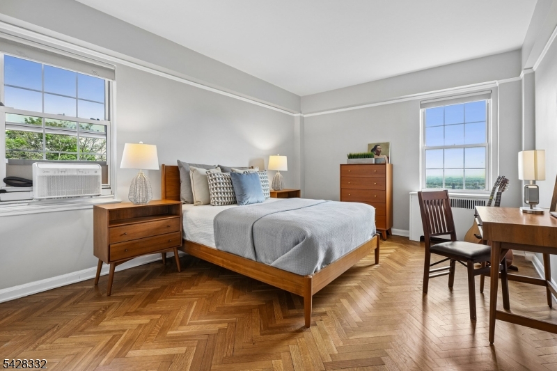 10 Crestmont Rd 5J 5J