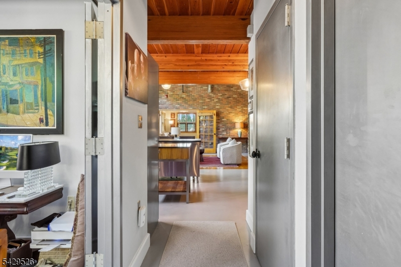 51 Greenwood Ave 1