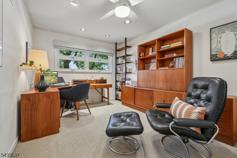 170 Northwoods Dr